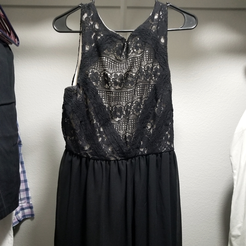 Shoulder strap knee length dress